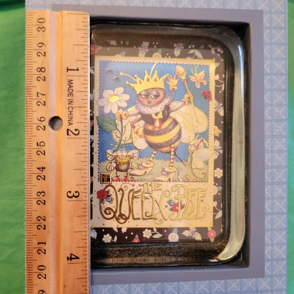Mary Engelbreit Queen Bee Paperweight ~Whimsical & Fun! ~ Metallic Accent ~ Cute